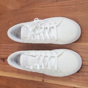 Adidas Bravada Sneakers - Women's size 8